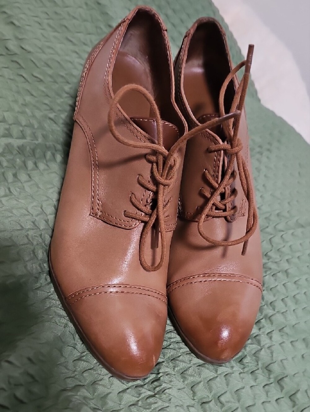 Franco Sarto Tan Lace-Up Stacked Heel Oxfords - Picture 4 of 7